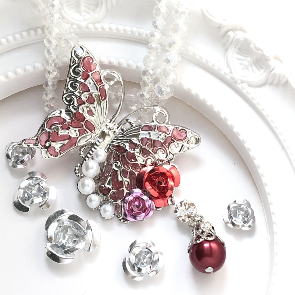 赤の蝶と薔薇ポニーフック