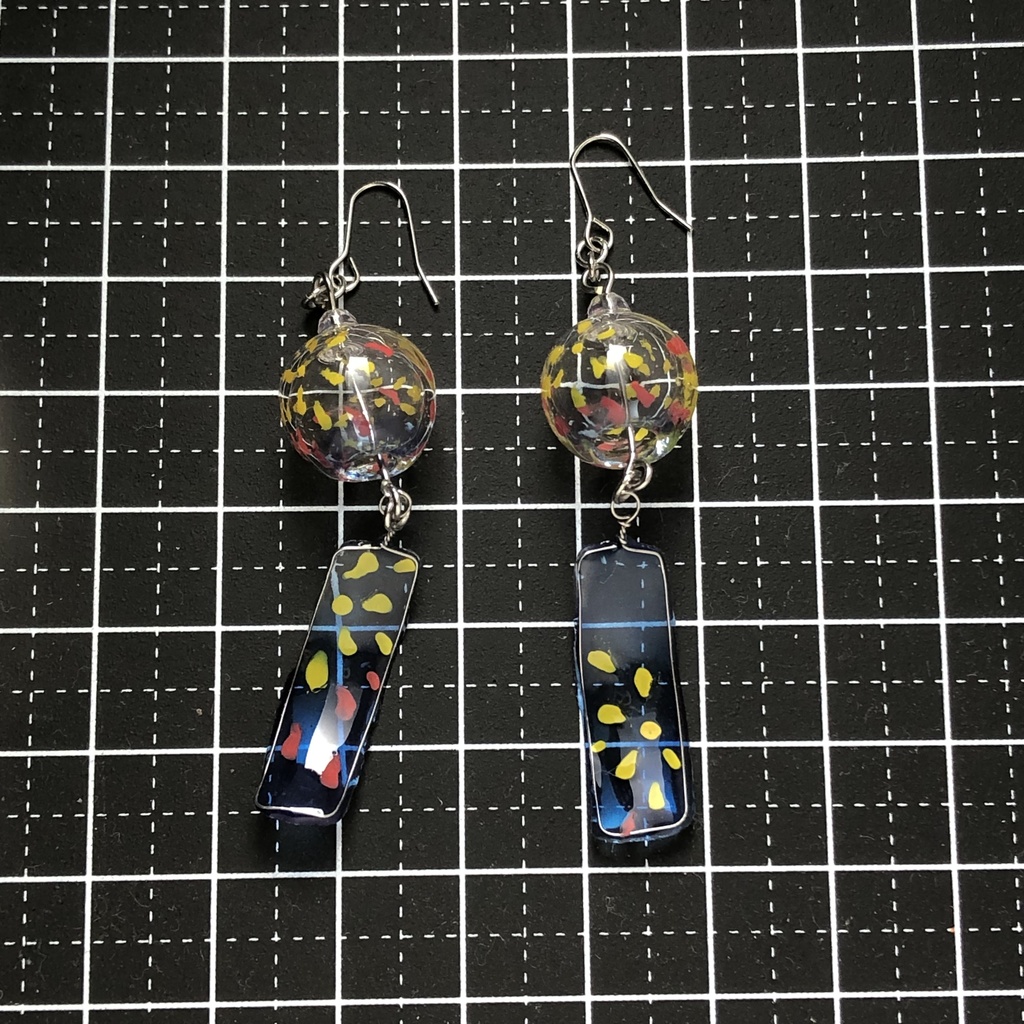 花火の風鈴ピアス