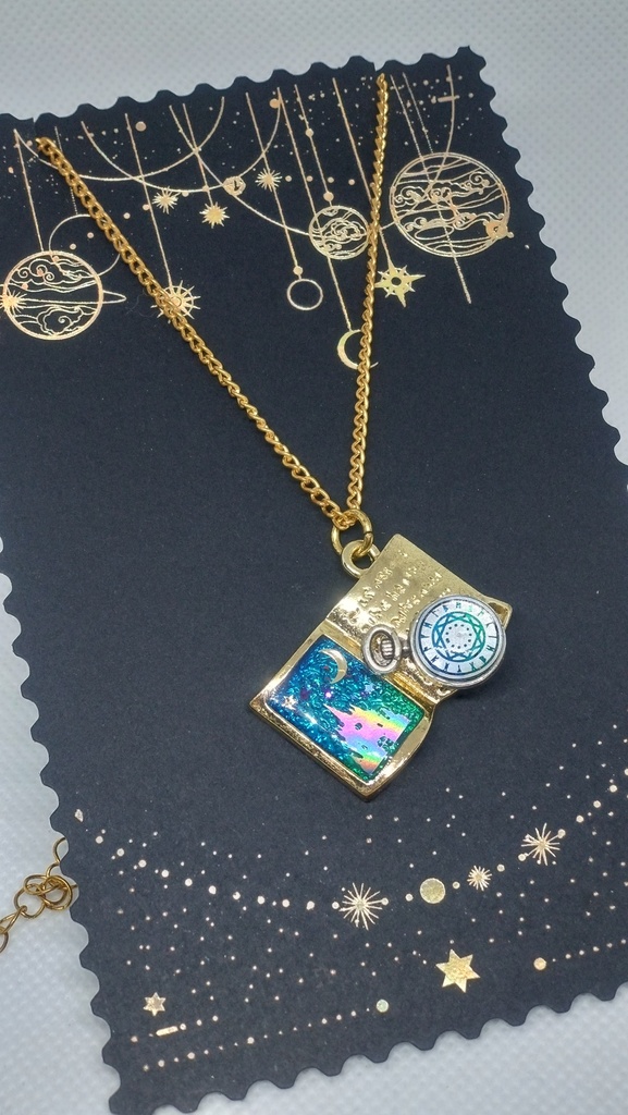 小さな絵本の世界(ネックレス)