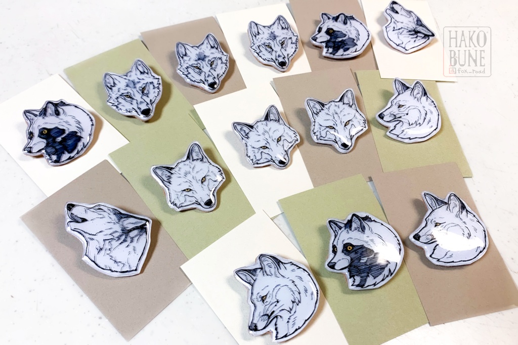 プラ板バッジ WHITE