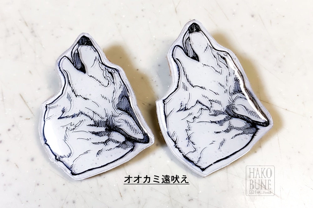 プラ板バッジ WHITE