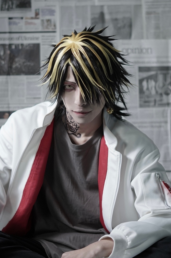 東京卍リベンジャーズ　羽宮一虎　コスプレ　A1サイン入り布ポスター