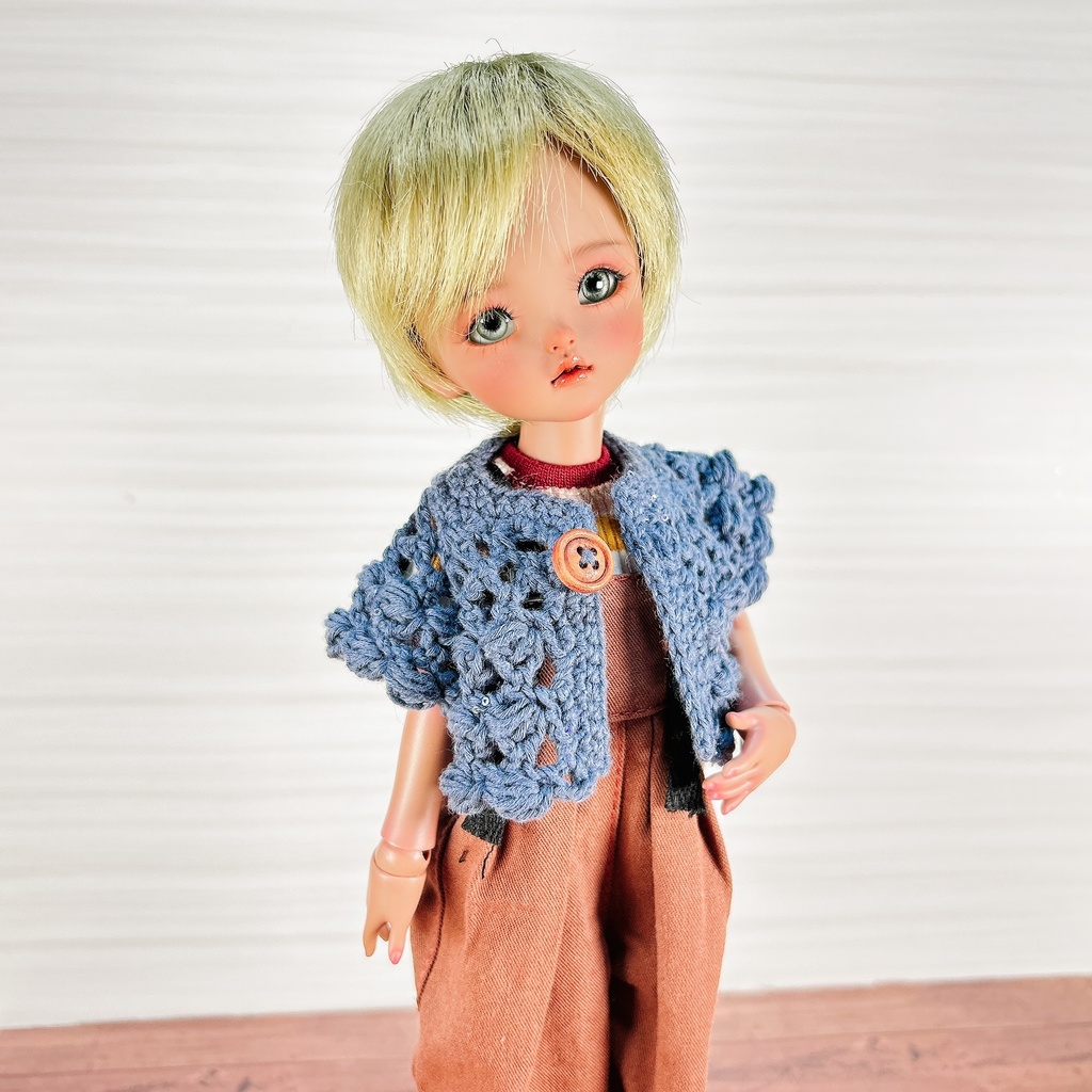 1/6(30cm)ドールサイズ ぽこぽこ編みのクロッシェボレロ スチールブルー