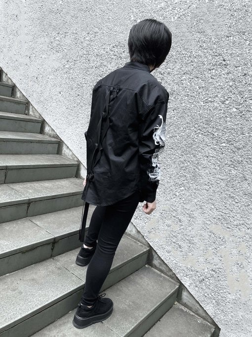 デザインシャツ黒