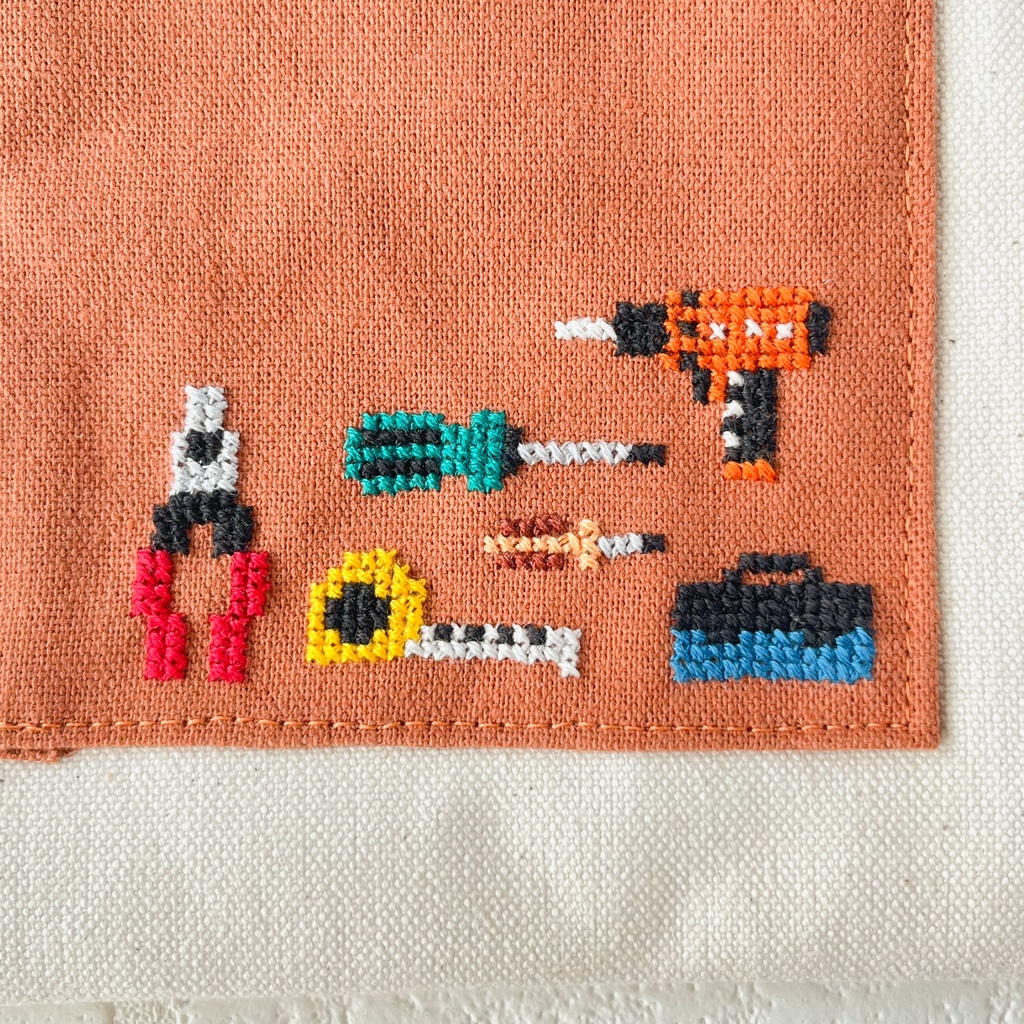 クロスステッチがかわいい☆フラットポーチ