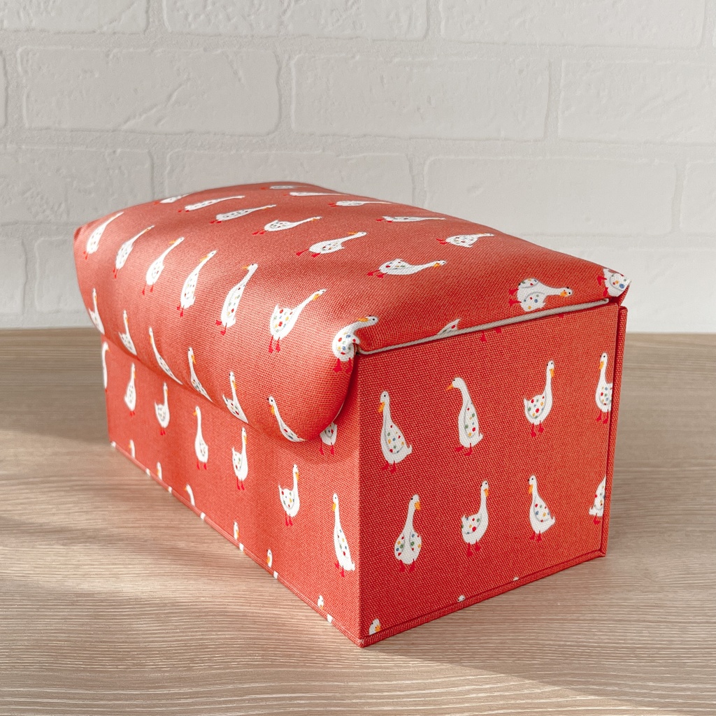 ふんわりまるい☆卓上マスクケース