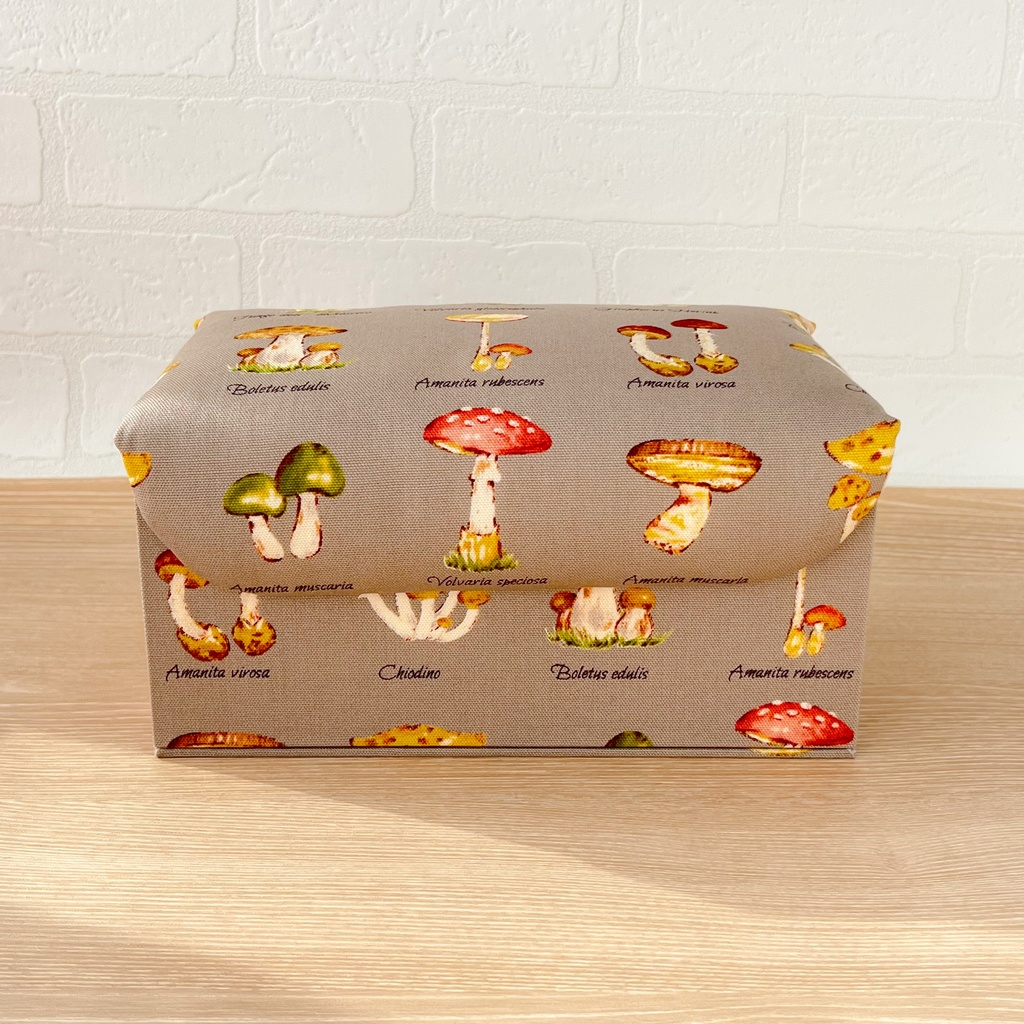 ふんわりまるい☆卓上マスクケース