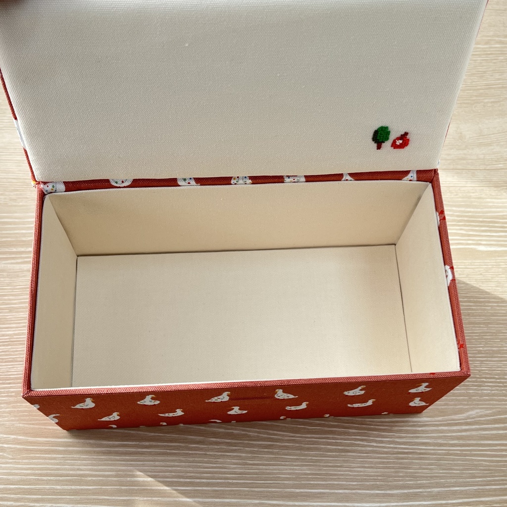 ふんわりまるい☆卓上マスクケース