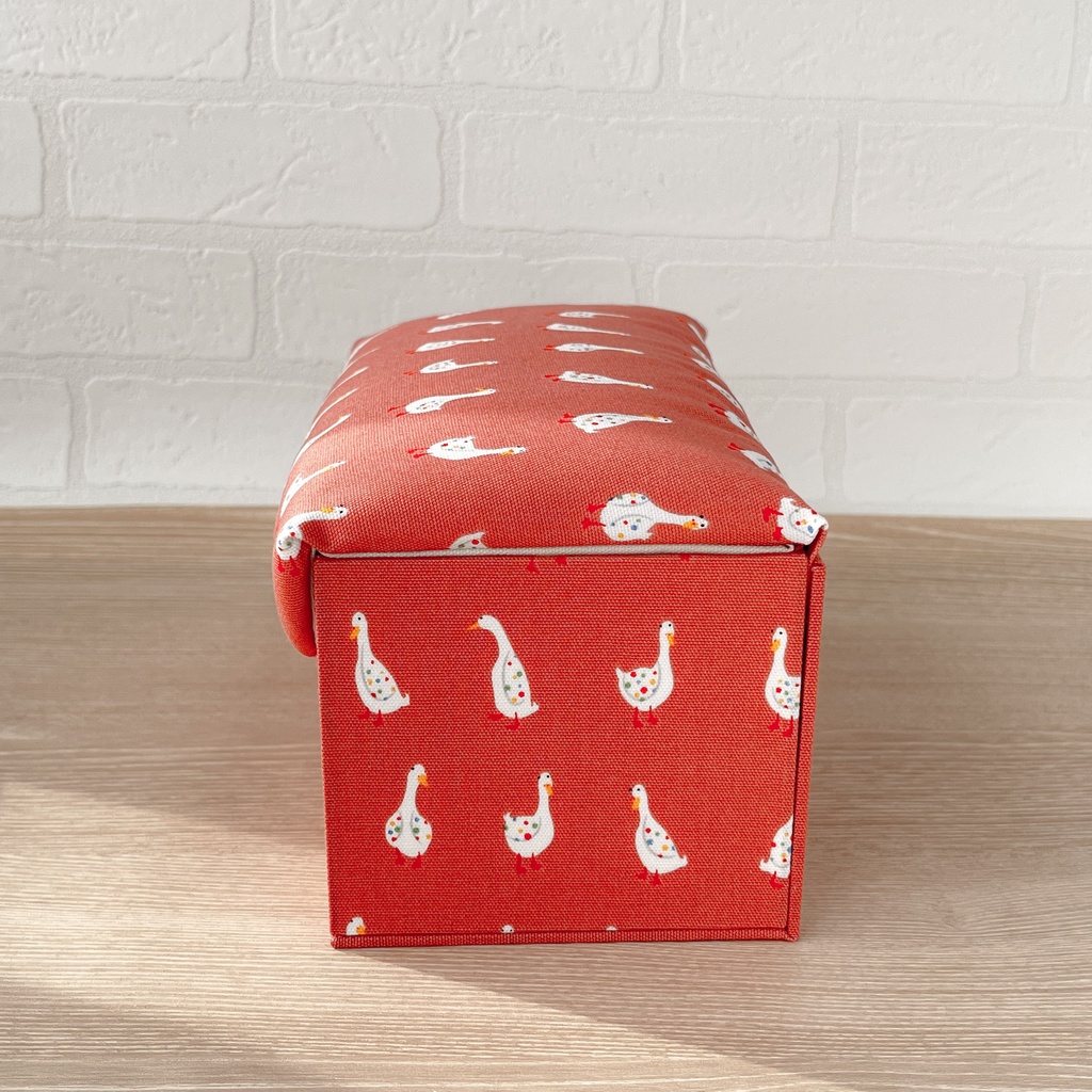 ふんわりまるい☆卓上マスクケース