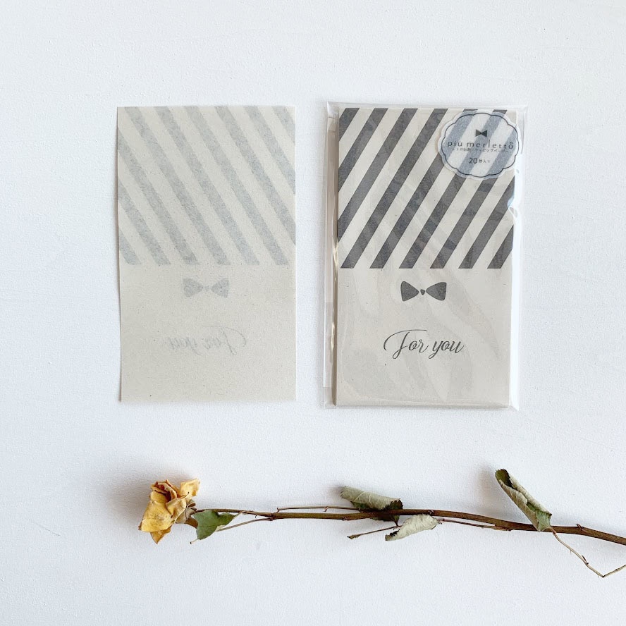 りぼんとストライプのデザインペーパー