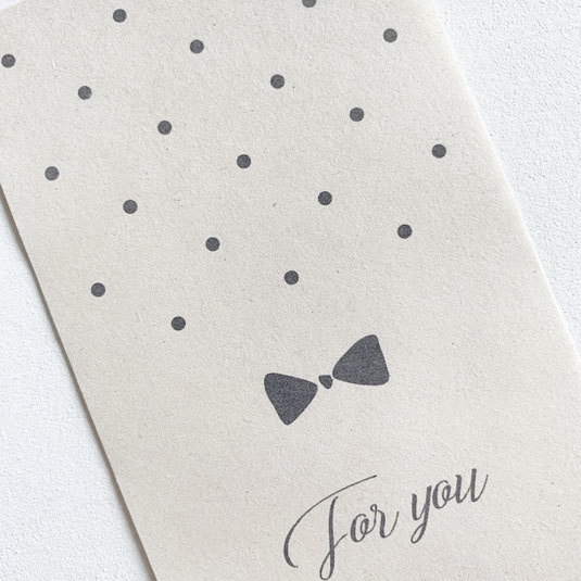 りぼんと水玉のデザインペーパー