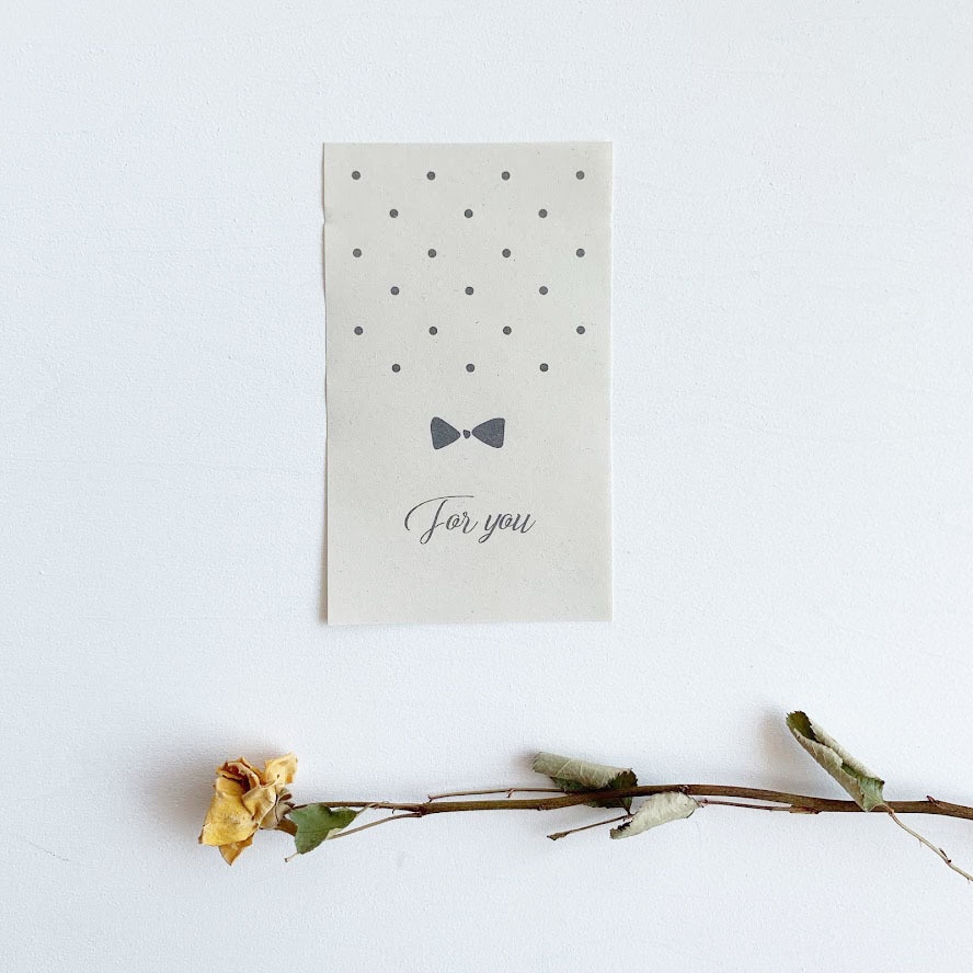 りぼんと水玉のデザインペーパー