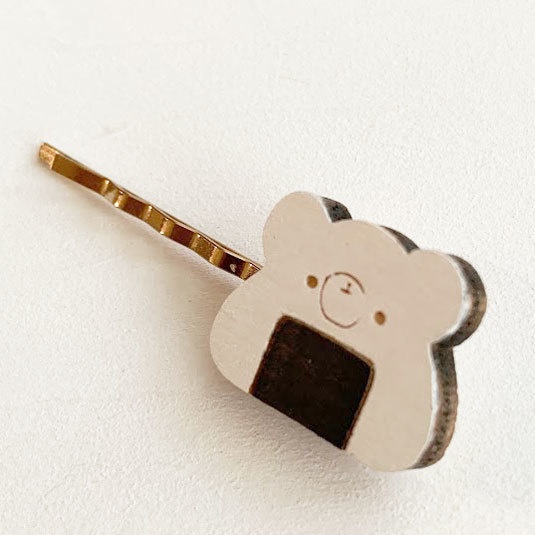 くまおにぎり*木のヘアピン