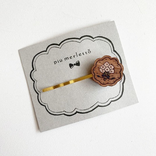 白い花束(マホガニー)*木のヘアピン