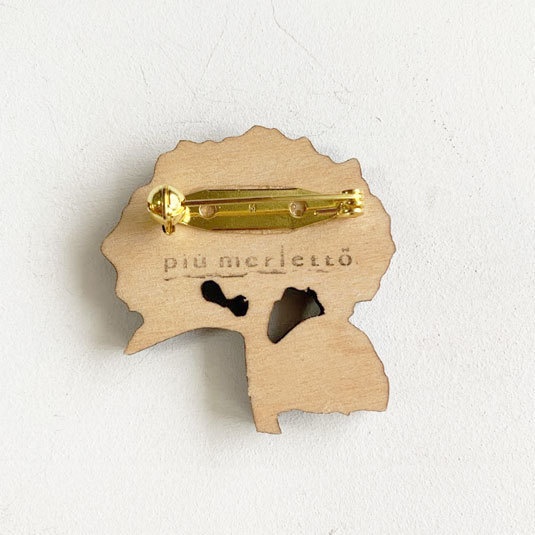 小道のアジサイ*木のブローチ