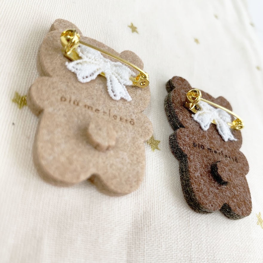 やわらかくま*フェルトのブローチ