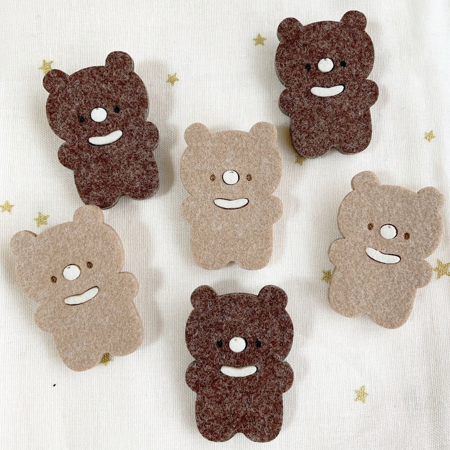 やわらかくま*フェルトのブローチ