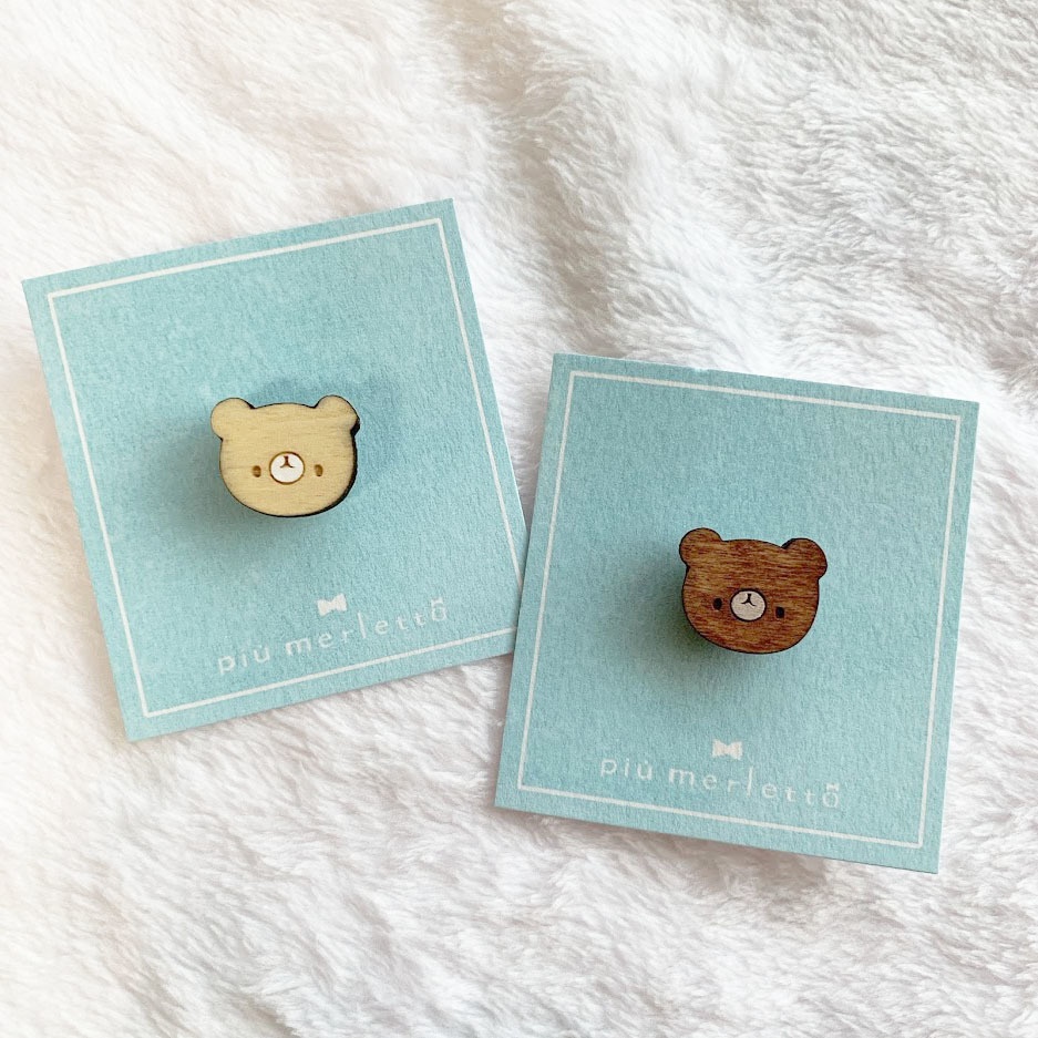 ミニミニくまさん*木のピンバッジ