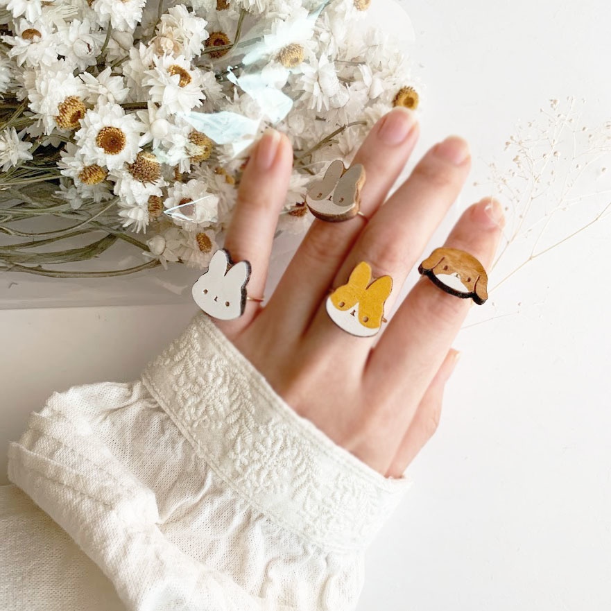 ほっこりうさぎさん*木の指輪