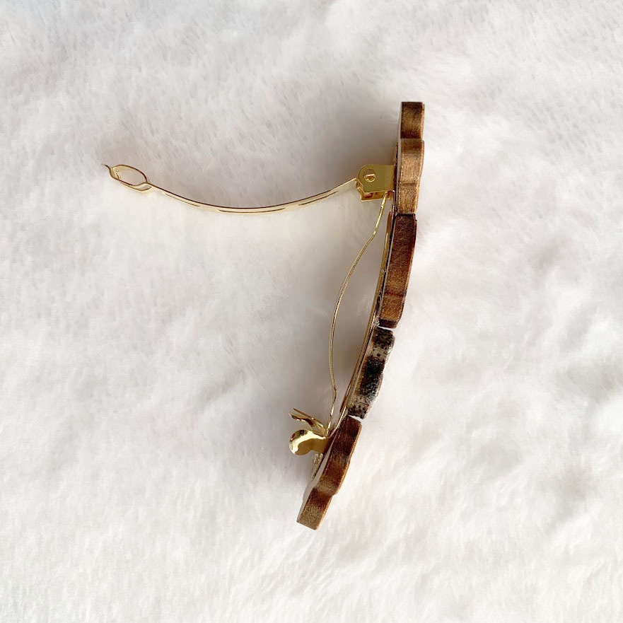 ほっこりうさぎさん*木のバレッタ