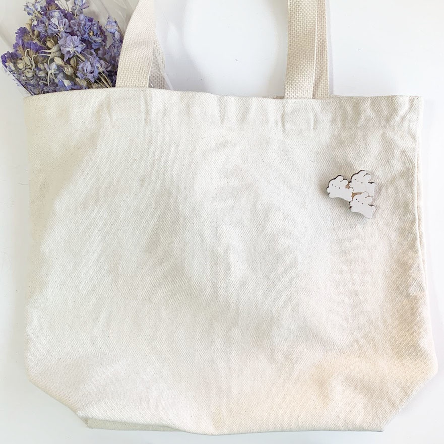 ぴょんぴょんうさぎの群れ*木のブローチ