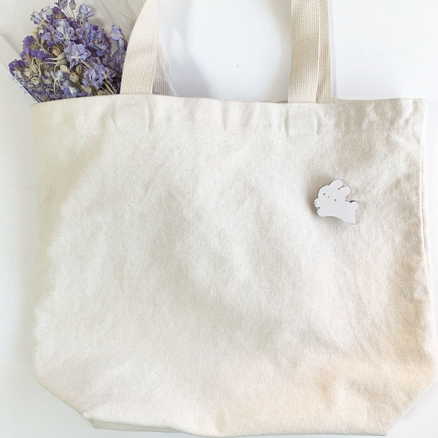 ぴょんぴょんうさぎ*木のブローチ