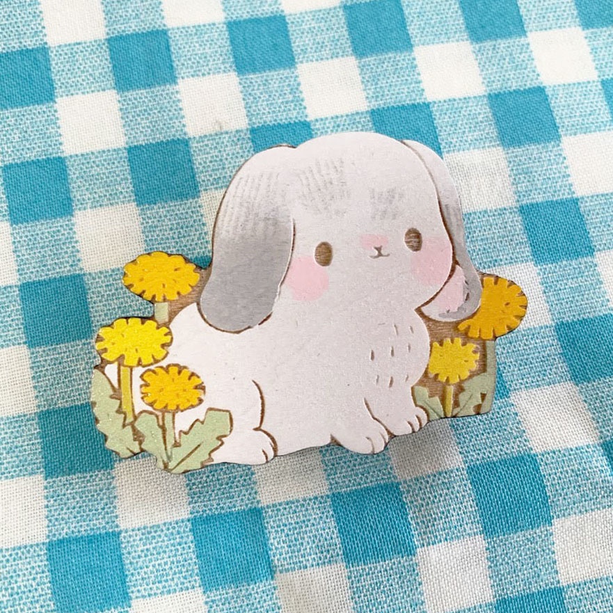 うさぎさんとたんぽぽ*木のブローチ