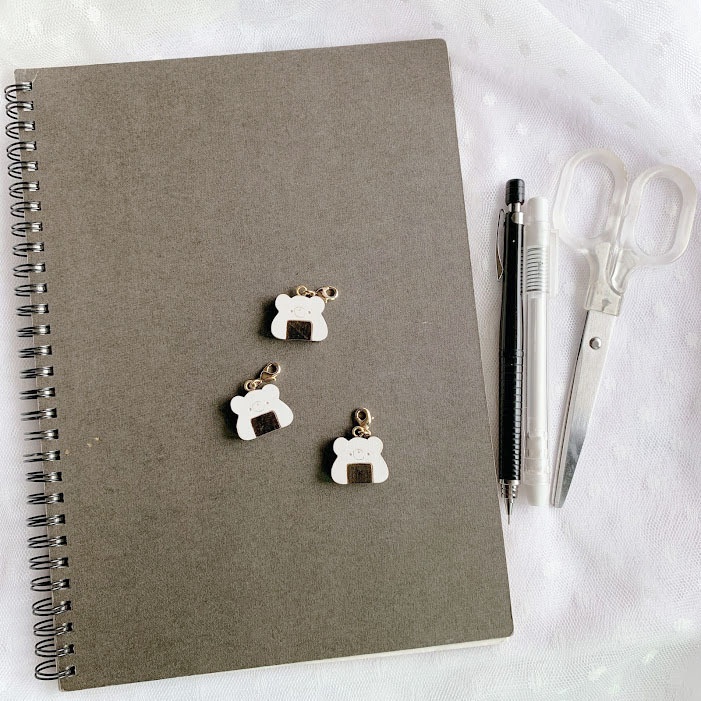 ミニくまおにぎり*木のチャーム