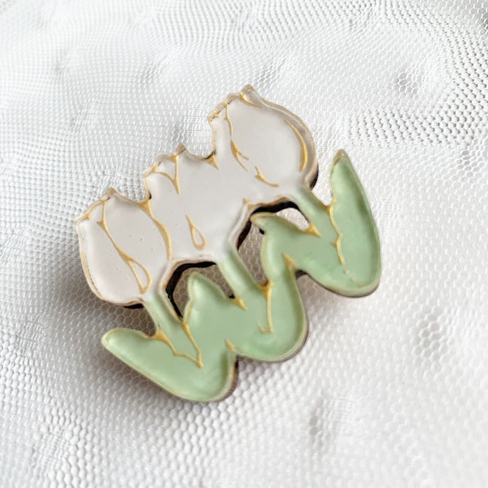 レトロチューリップ(ホワイト)*木とアクリルのブローチ