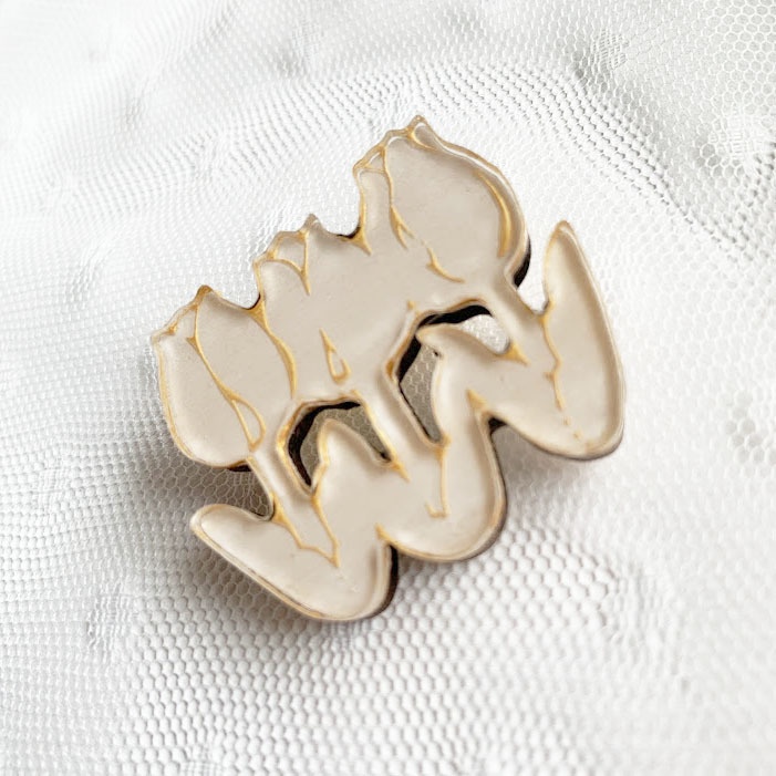 レトロチューリップ(オールホワイト)*木とアクリルのブローチ