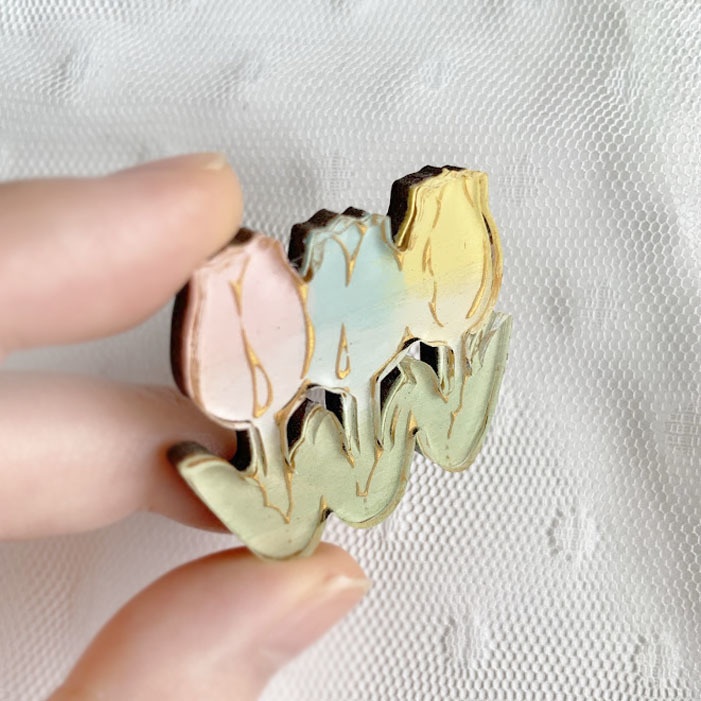 レトロチューリップ(パステル)*木とアクリルのブローチ