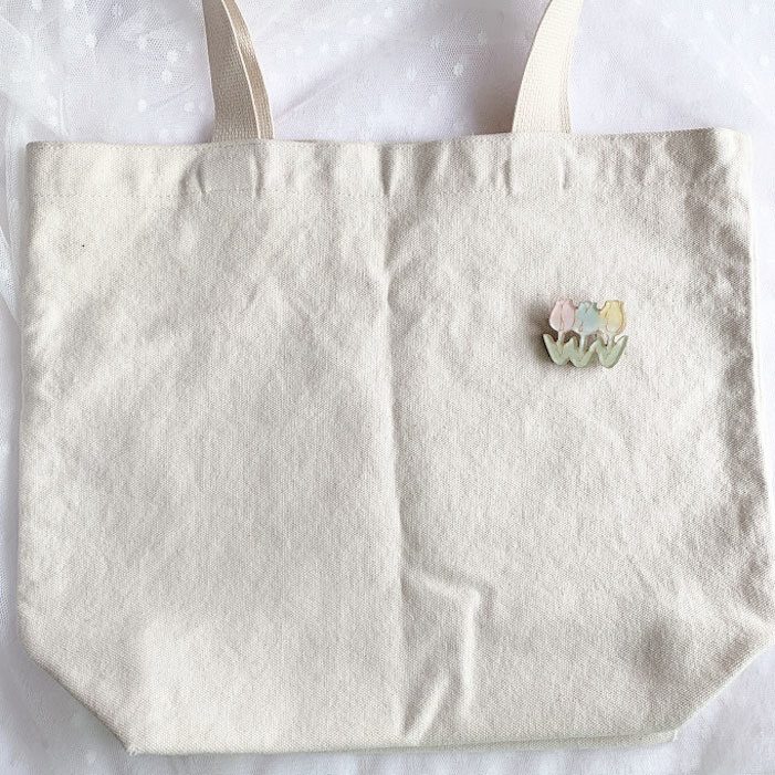 レトロチューリップ(パステル)*木とアクリルのブローチ