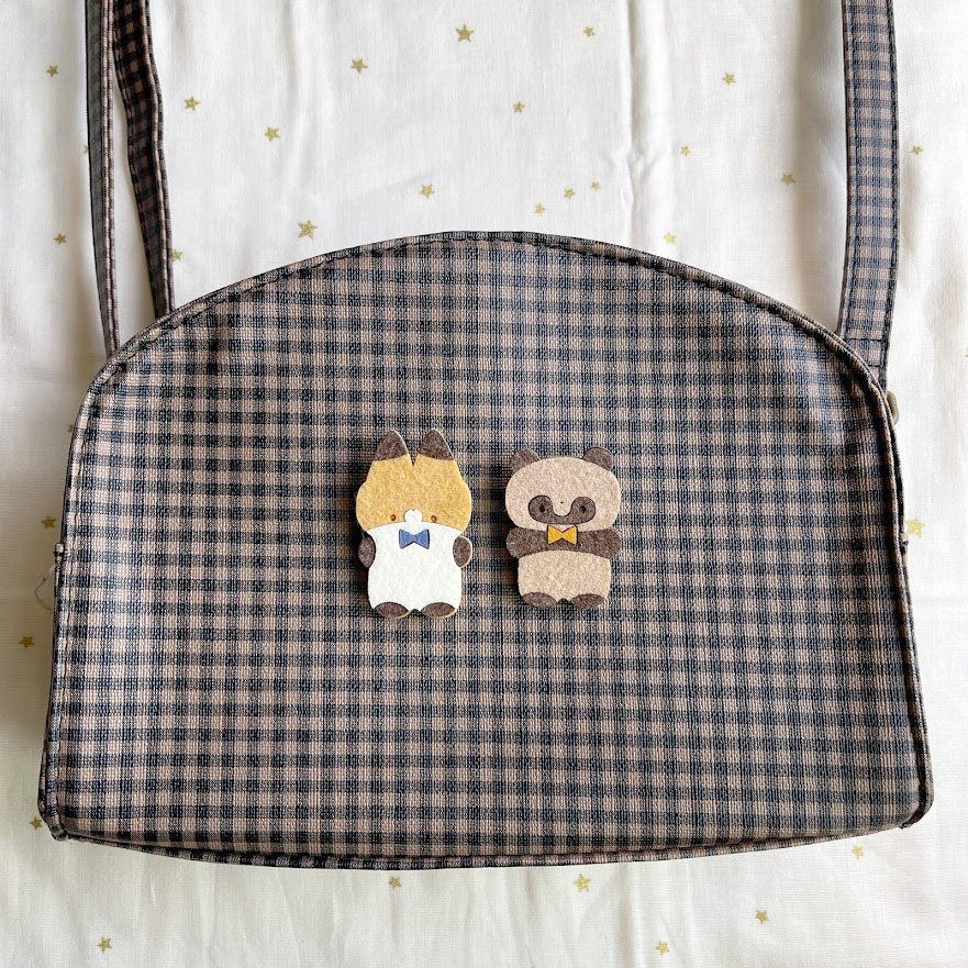 やわらかたぬきときつね*フェルトのブローチ