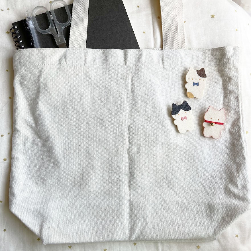 やわらかねこ*フェルトのブローチ