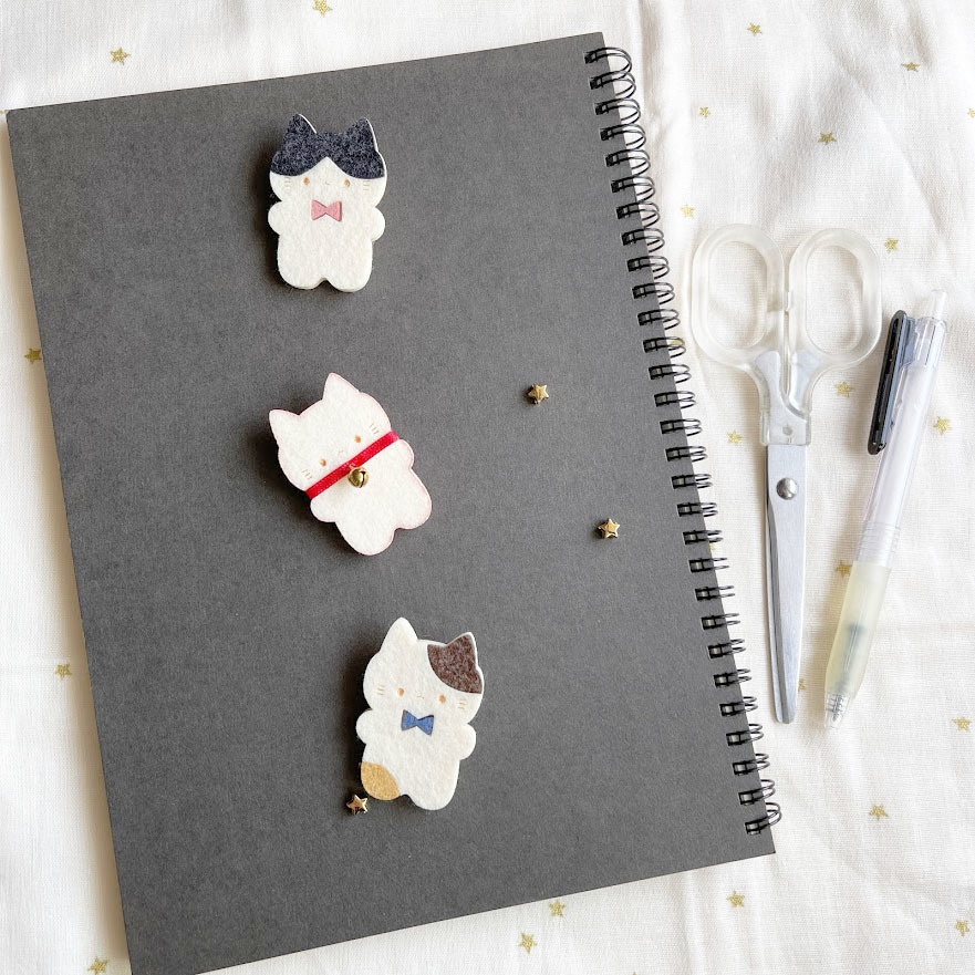 やわらかねこ*フェルトのブローチ