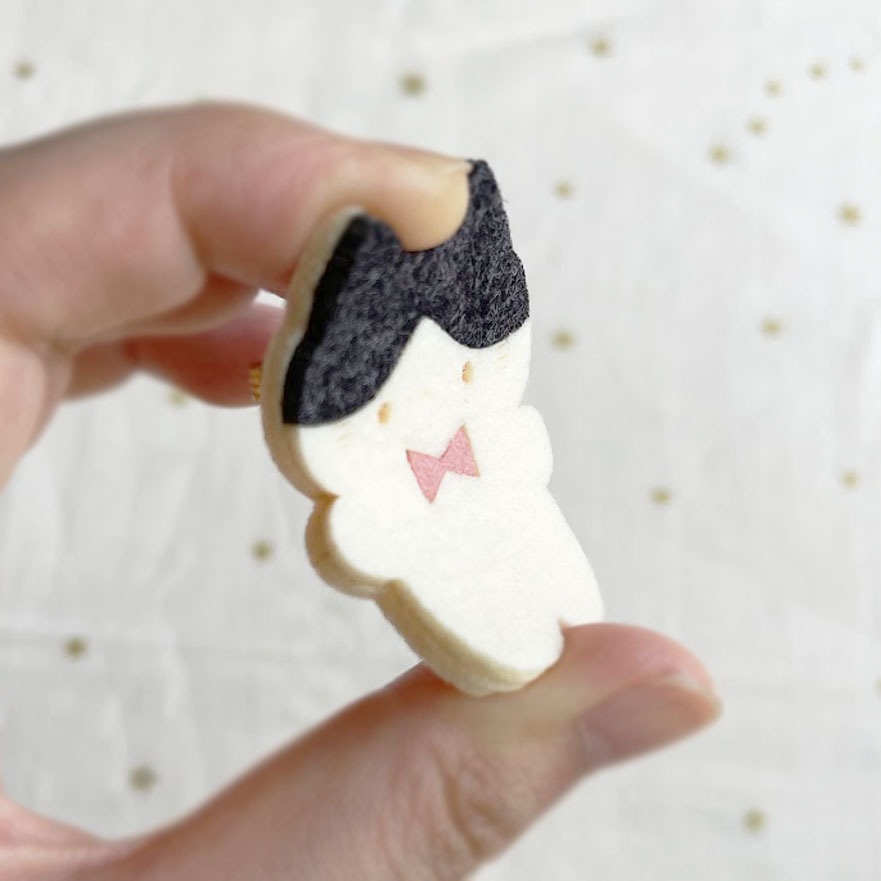 やわらかねこ*フェルトのブローチ