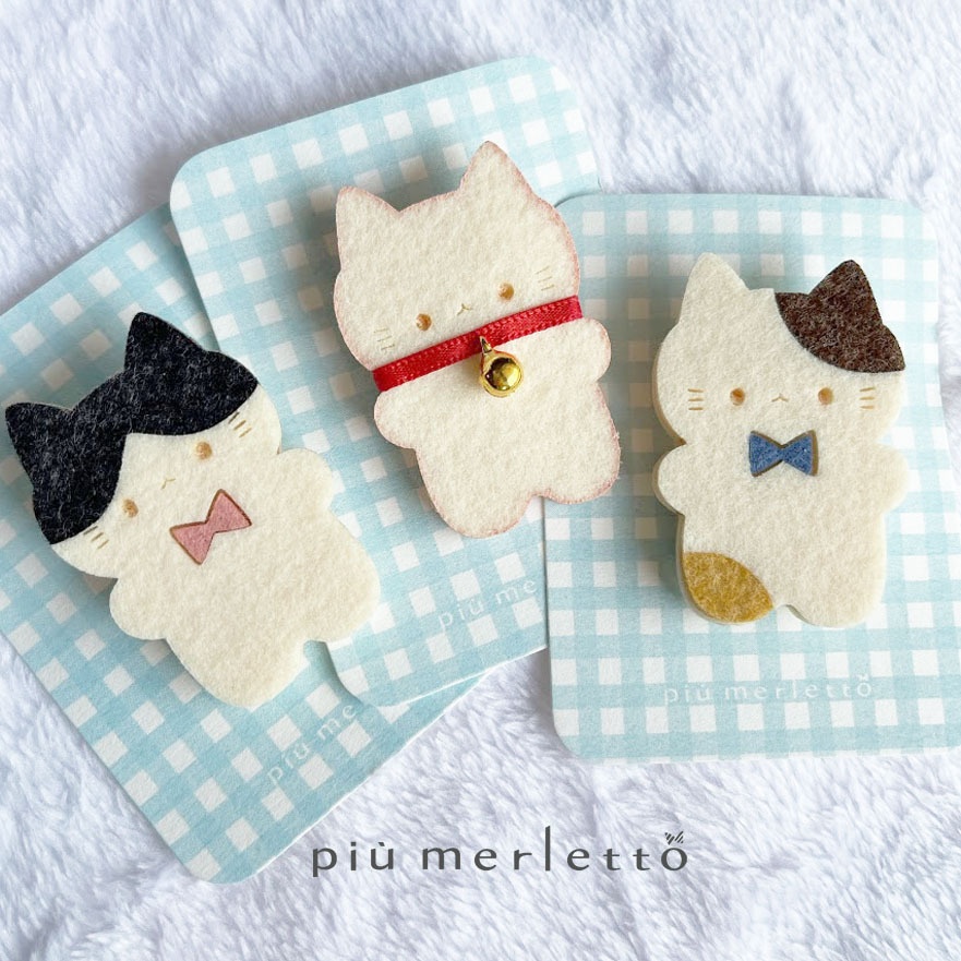 やわらかねこ*フェルトのブローチ