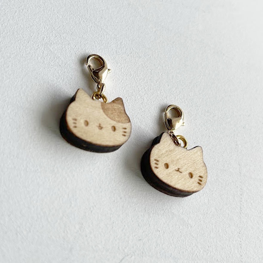 ミニミニねこさん*木のチャーム