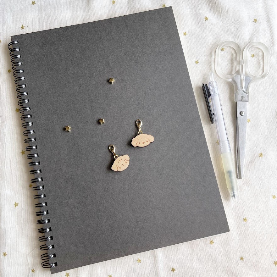 ミニミニいぬさん*木のチャーム