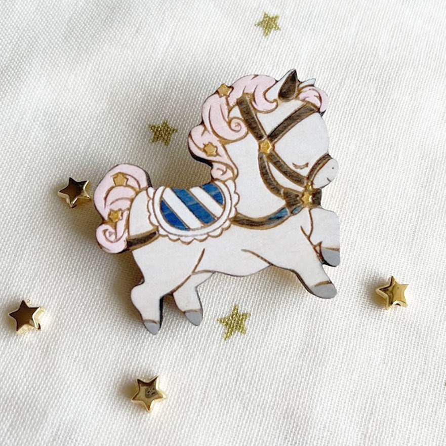 木馬のるるとひな*木のブローチ