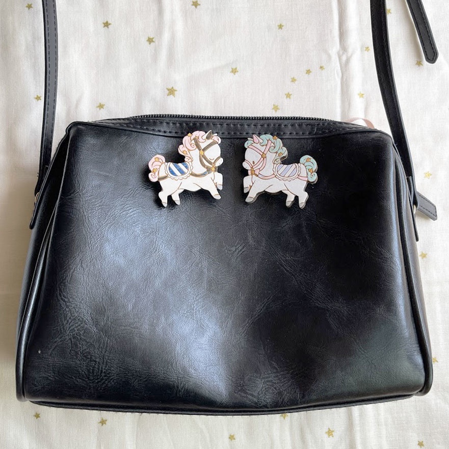 木馬のるるとひな*木のブローチ