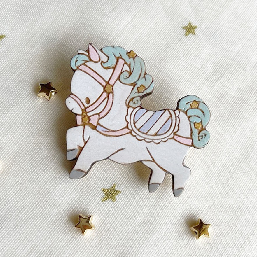 木馬のるるとひな*木のブローチ