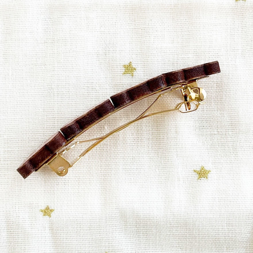 なかよしくまさん*木のバレッタ