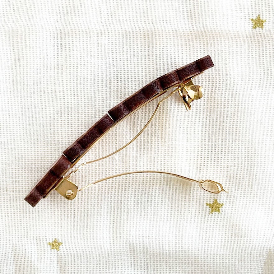 なかよしくまさん*木のバレッタ