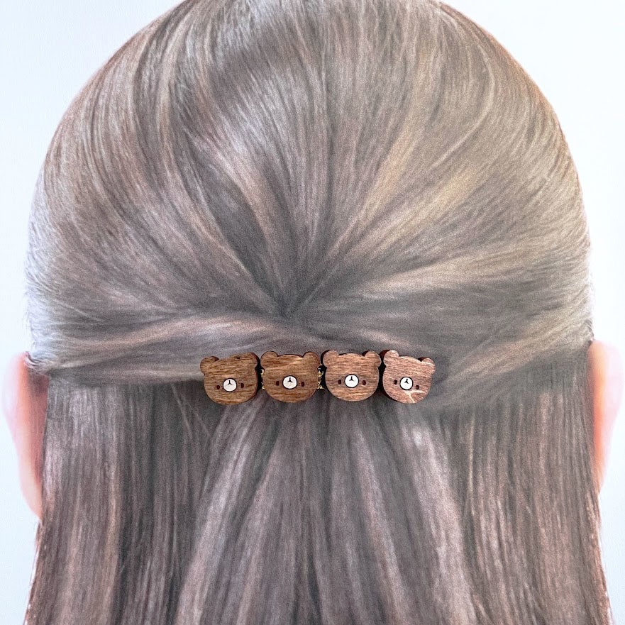 なかよしくまさん*木のバレッタ