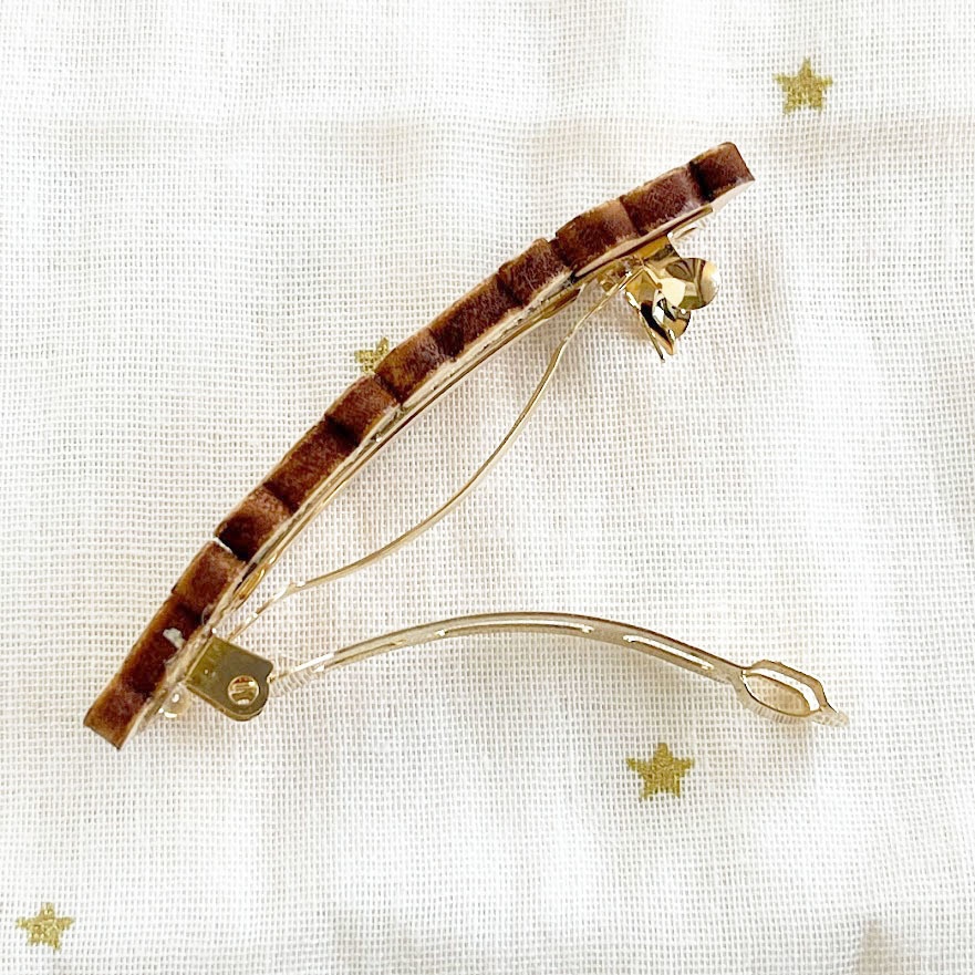 なかよしくまさん*木のバレッタ