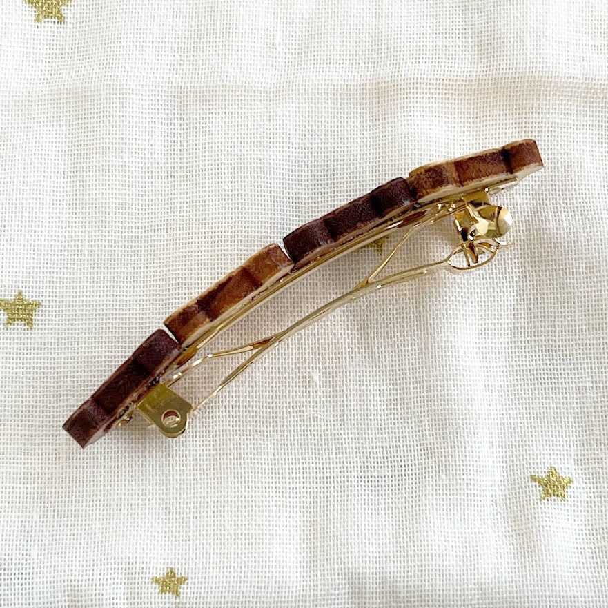 なかよしくまさん*木のバレッタ