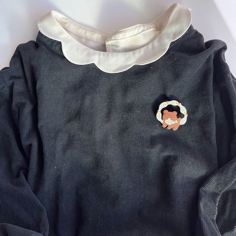 木彫りのくま*木のブローチ