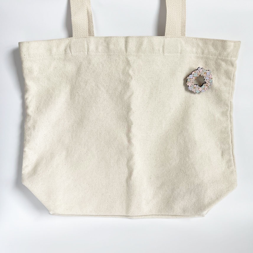 紫陽花と星屑のリース*木のブローチ