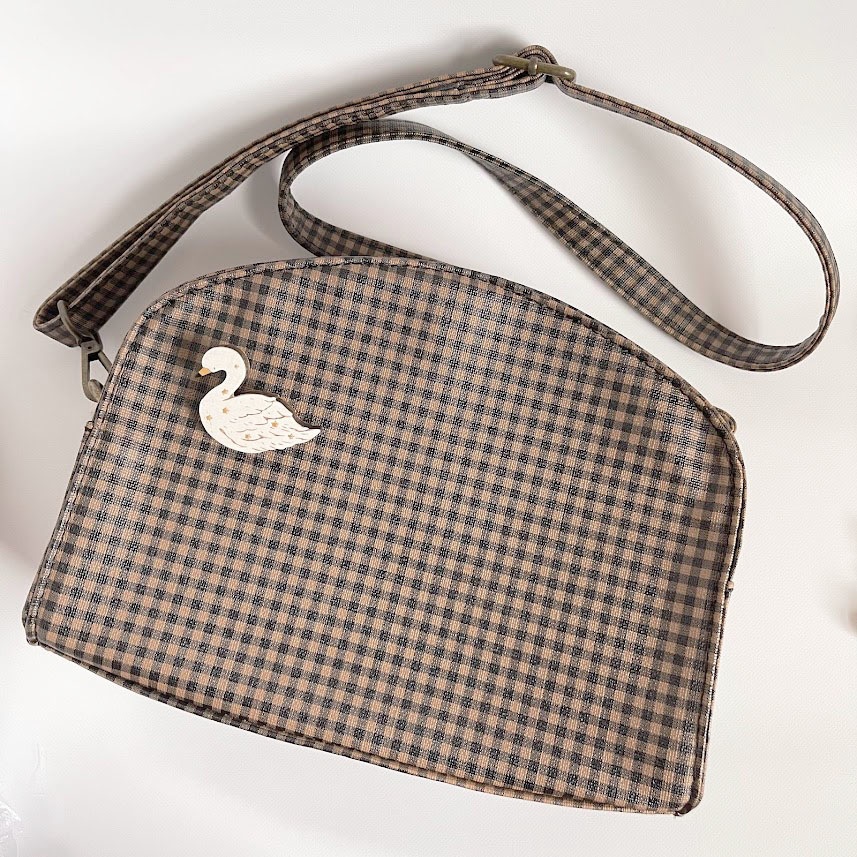 星屑と白鳥*木のブローチ